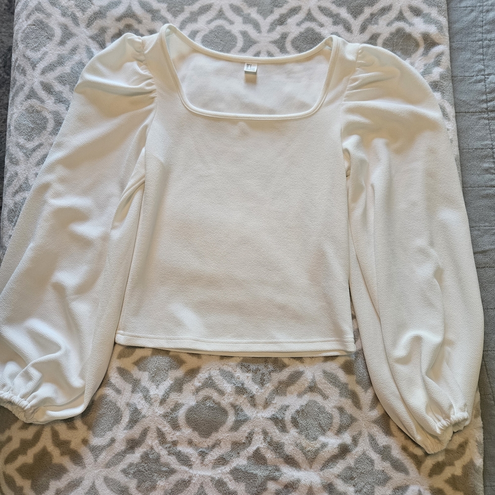 Elegant White Puff Sleeve Top